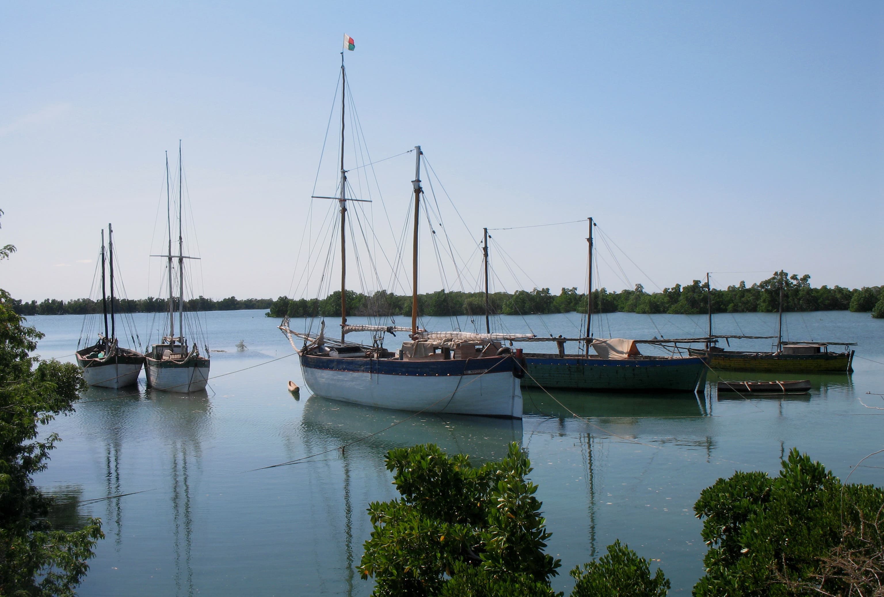 Ménaky port au boutre